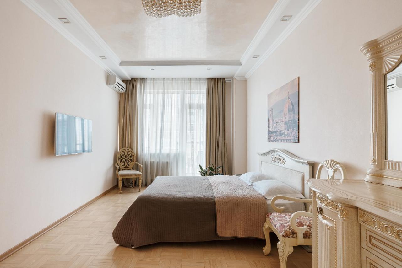 14 Floor Apart Odessa Buitenkant foto
